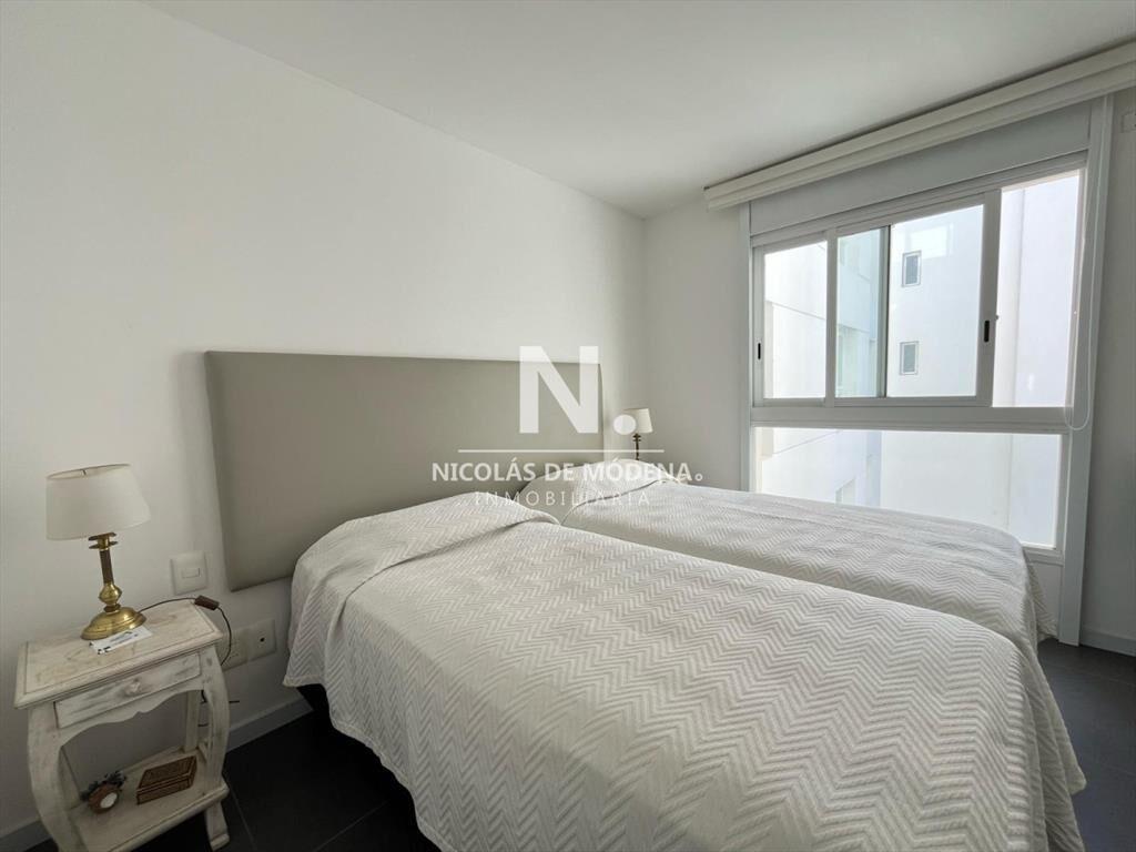 En venta apartamento de 2 dormitorios en suite en