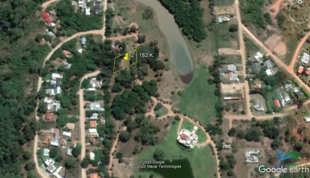 Venta de terreno de 875m2 en Punta del este playa