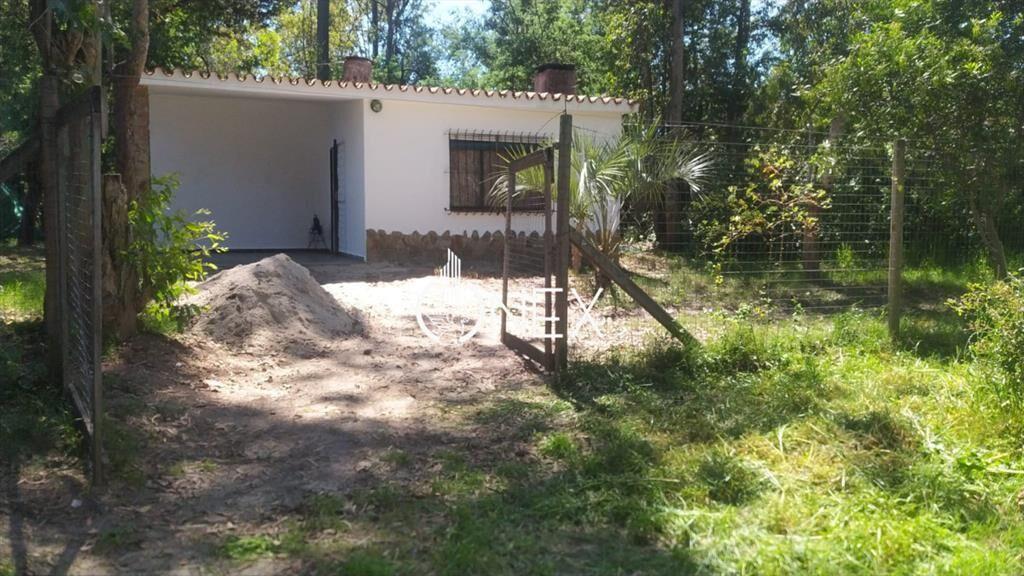 Se vende casa en Parque del Plata norte.