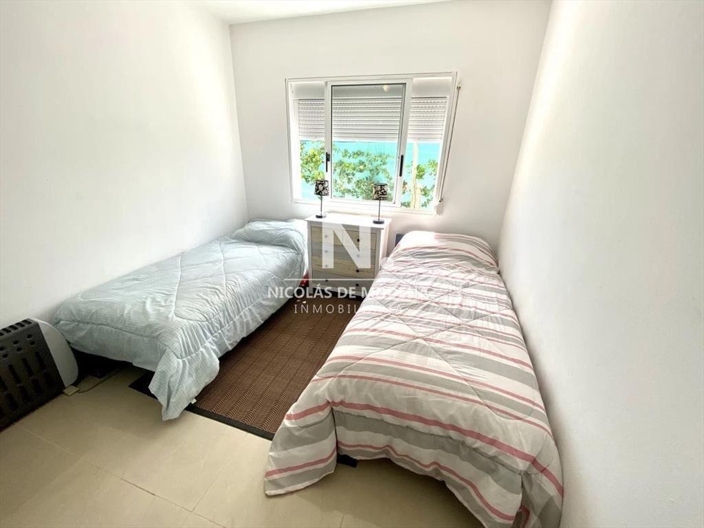 Vende casa en barrio privado la residence, de 4