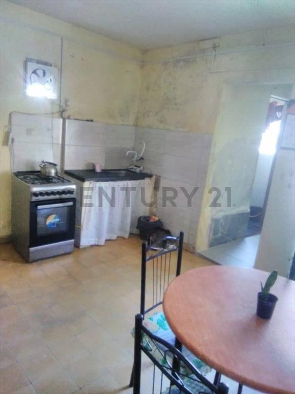 CASA 2 Dormí/2 Cocinas/TERRAZA/ Alquilada¡¡ ACEPTA BANCO/...