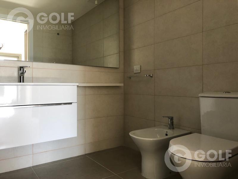 Venta Apartamento Alquilado 3 dormitorios, 2 garajes, Golf,
