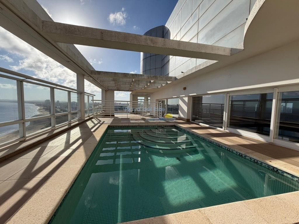 Penthouse en Venta en Torre Millenium , Pernera ,