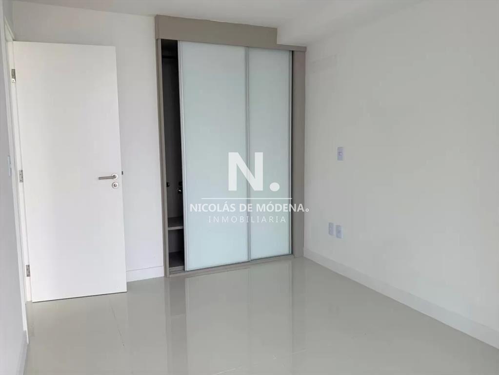 Departamento disponible en edificio Artower