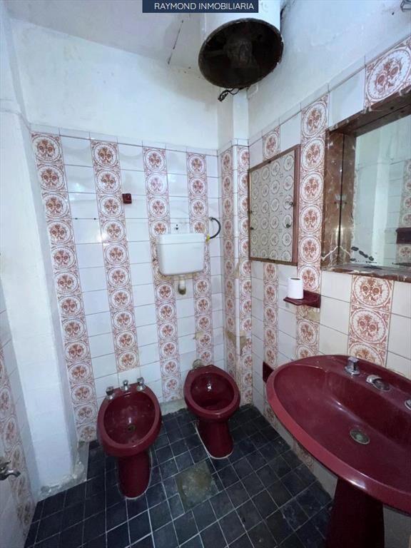 Venta local de 267m2 en el Centro con renta