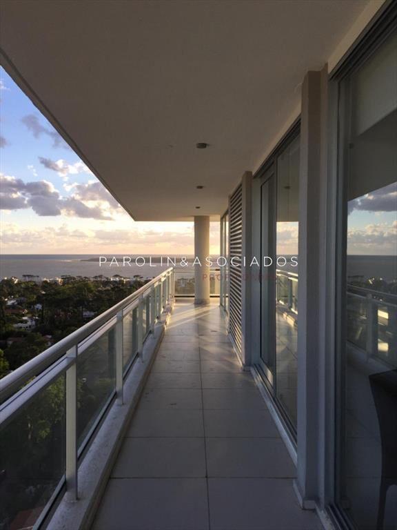 Apartamento de 2 dormitorios en venta en Bellagio