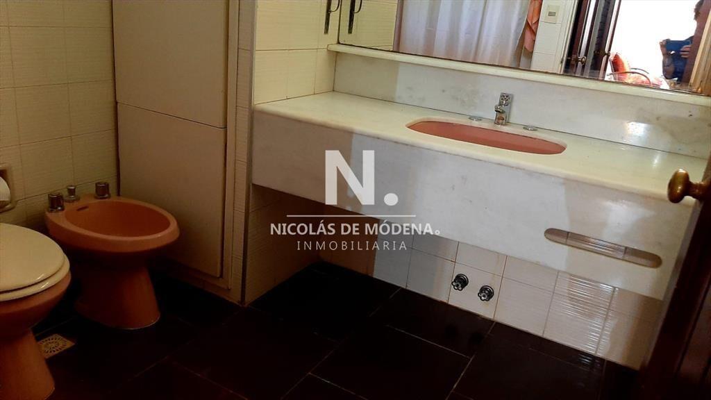 Casa de 4 dormitorios en venta en Playa Mansa, Punta del Es