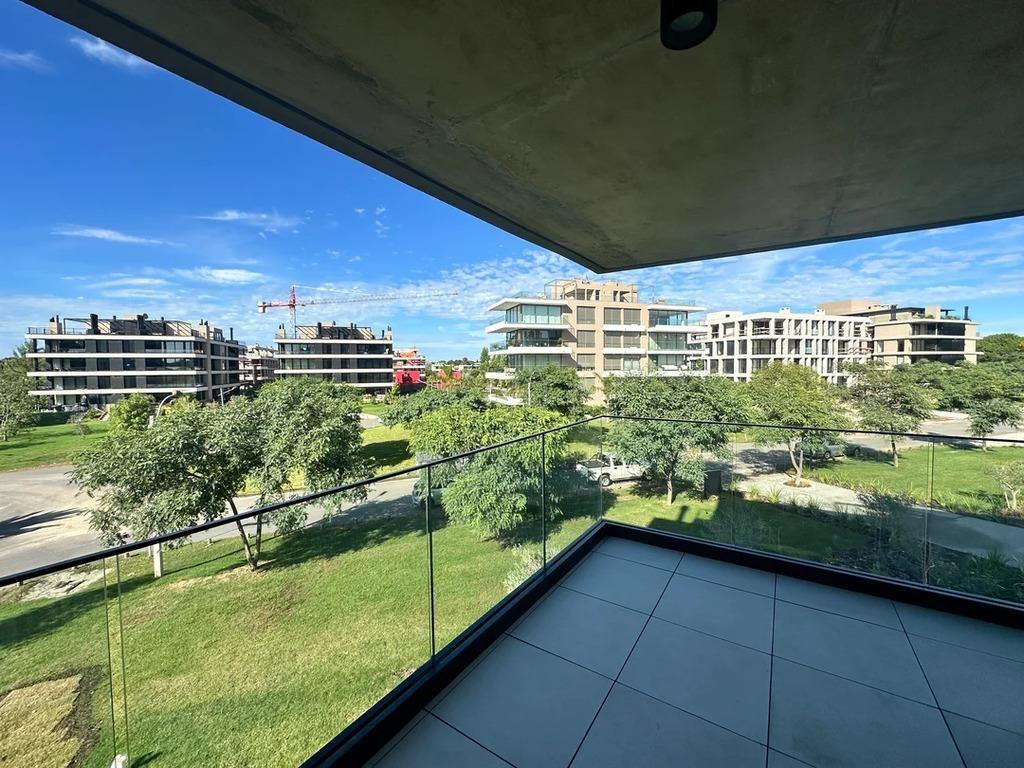 Venta Apartamento 2 Dormitorios 2 Baños Barrio Parques Carra