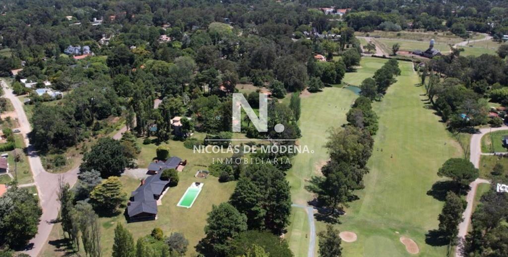 En venta casa de 4 dormitorios, con agradable en