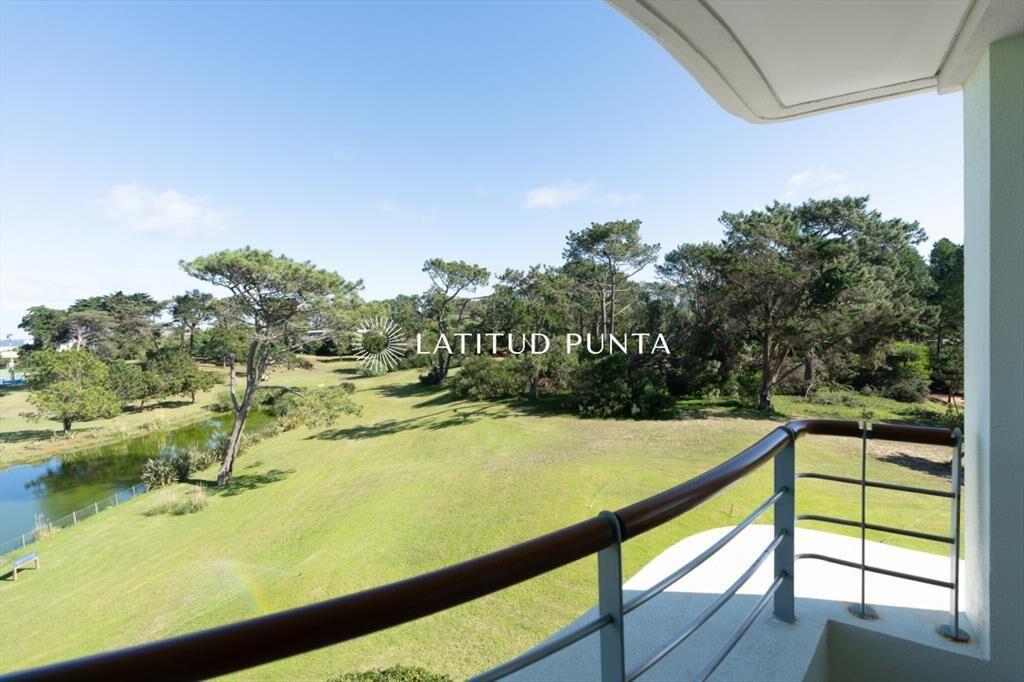 Apartamento en venta Playa Mansa 4 ambientes