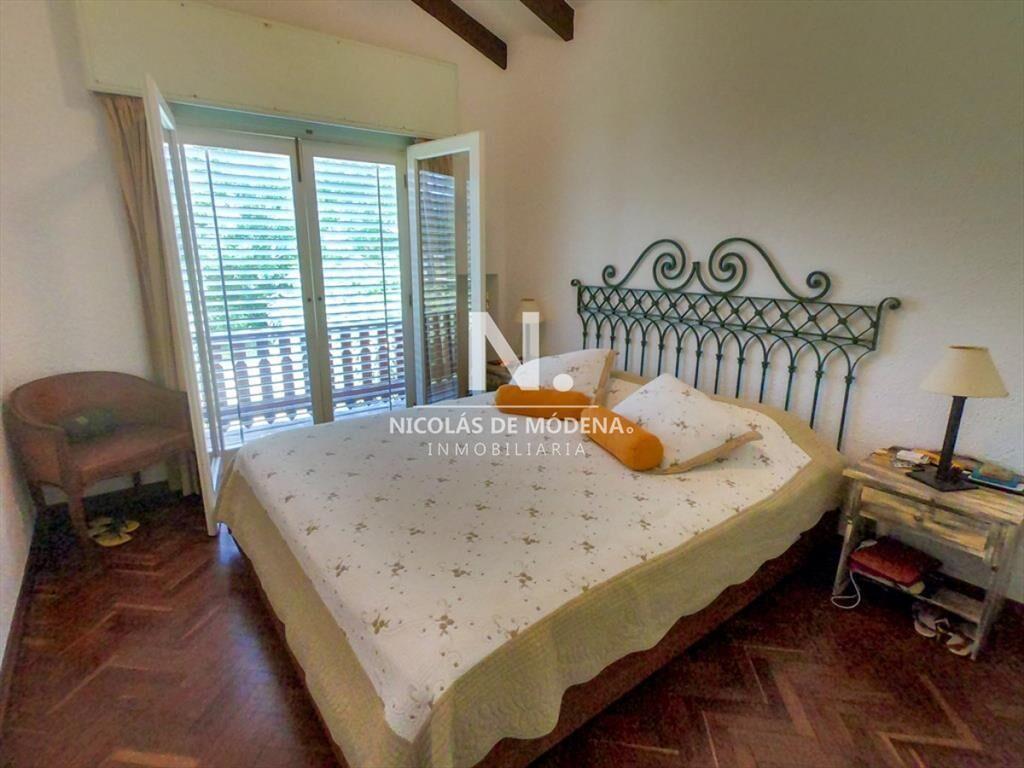 Vende casa en Cantegril, Punta del Este.