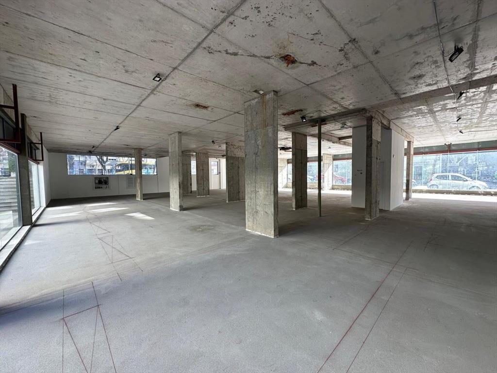 Alquiler y venta local comercial 1085m2 Palermo Parque Rodo