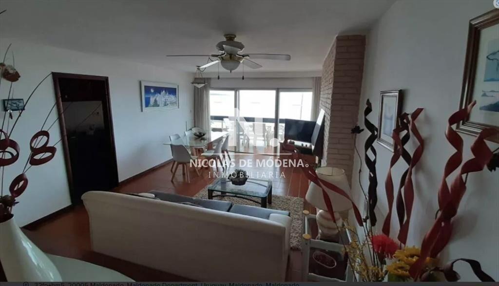 APARTAMENTO EN PRIMERA LINEA DE PLAYA MANSA, 2