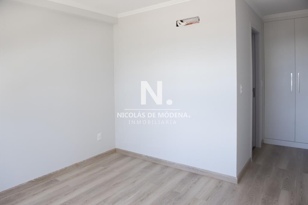 Vende apartamento de 2 dormitorios en Place Punta