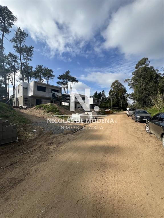 Casa a estrenar en Pinares. Precio lanzamiento.