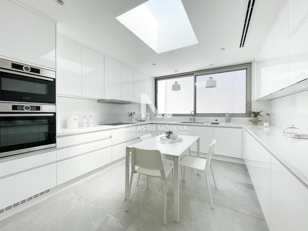 En venta casa de 4 Dormitorios en San Vicente -
