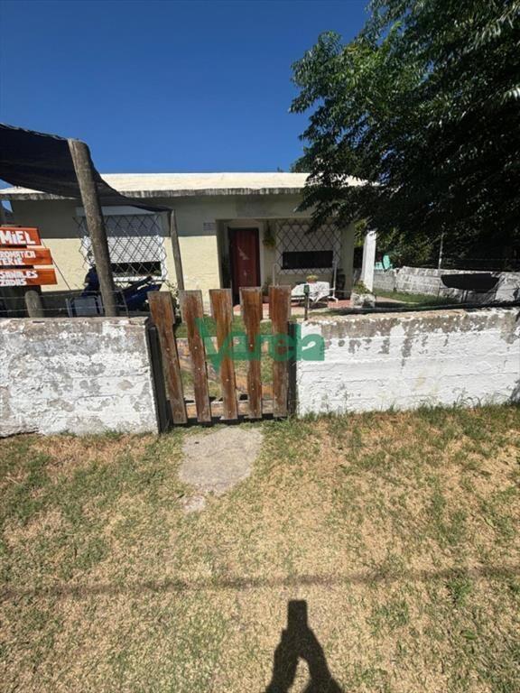 Casa de planchada mÃ¡ aptos prÃ³x a Costa Urbana