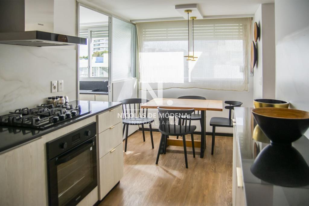 Vende apartamento de 3 dormitorios en Tiburon ,
