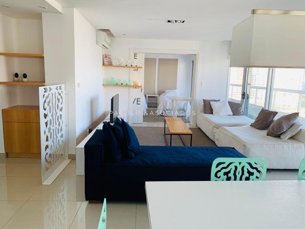 Apartamento en venta de 3 dormitorios en Brava