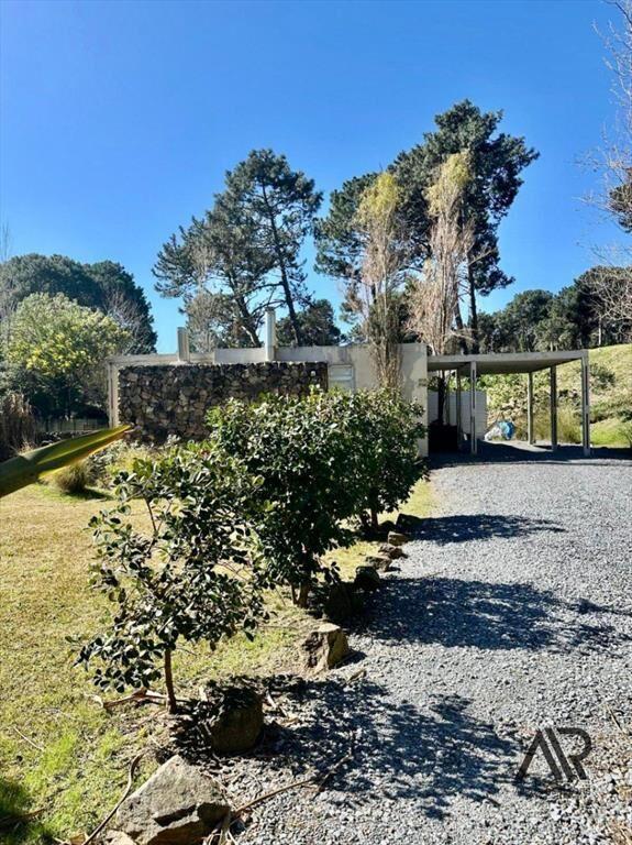 Casa en venta c/ cochera en Laguna Del Sauce