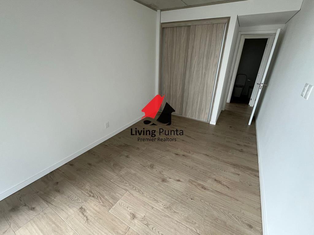 Departamento de 2 dormitorios con 2 baños en venta, gran t