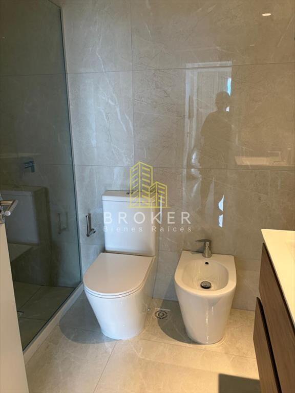 Venta de hermoso apartamento de 2 dormitorios y 2