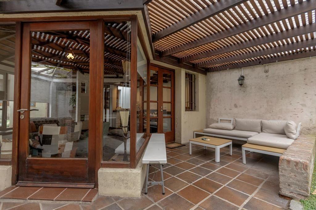 Venta de Casa 4 dormitorios con garaje en Punta Carretas