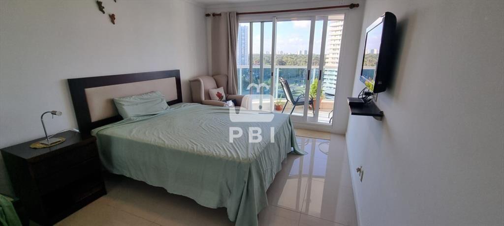 Apartamento de 2 Dormitorios con Parrillero - - :