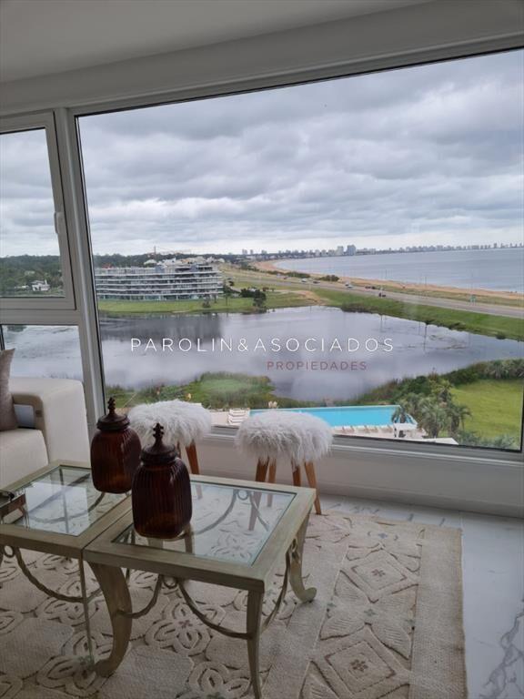 VENTA DE APARTAMENTO DE 3 SUITES EN EDIFICIO DEL