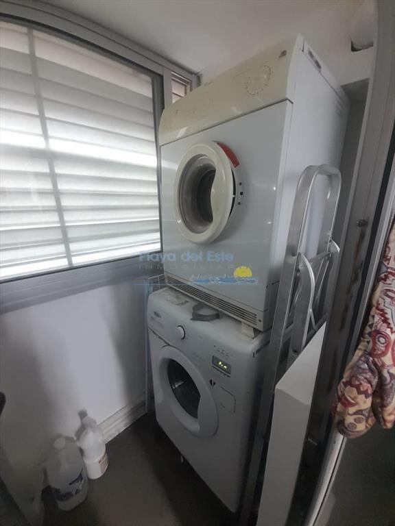 Apartamento en venta de 3 dormitorios en playa al