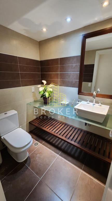 Venta Apartamento 3 dormitorios Vista al Mar en