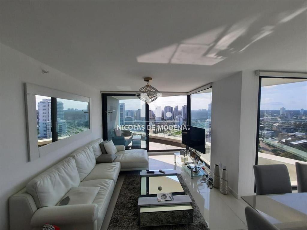 Apartamento de 3 dormitorios en suite con amenities y garaj