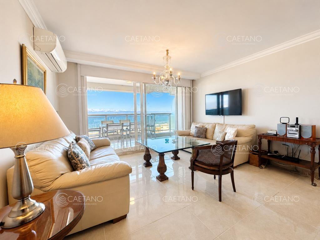 Venta apartamento 2 dormitorios. Playa mansa, del