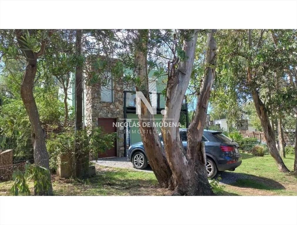 Venta Casa 3 dormitorios y piscina en a 100 mts