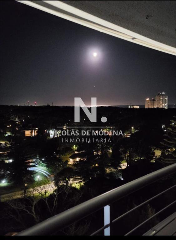 Se vende espectacular departamento, de 2 Balcon