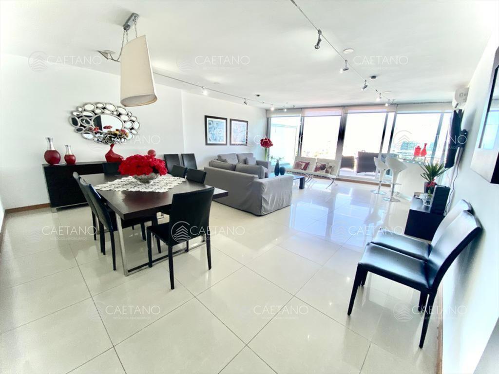 Venta apartamento 3 dormitorios Punta del Este