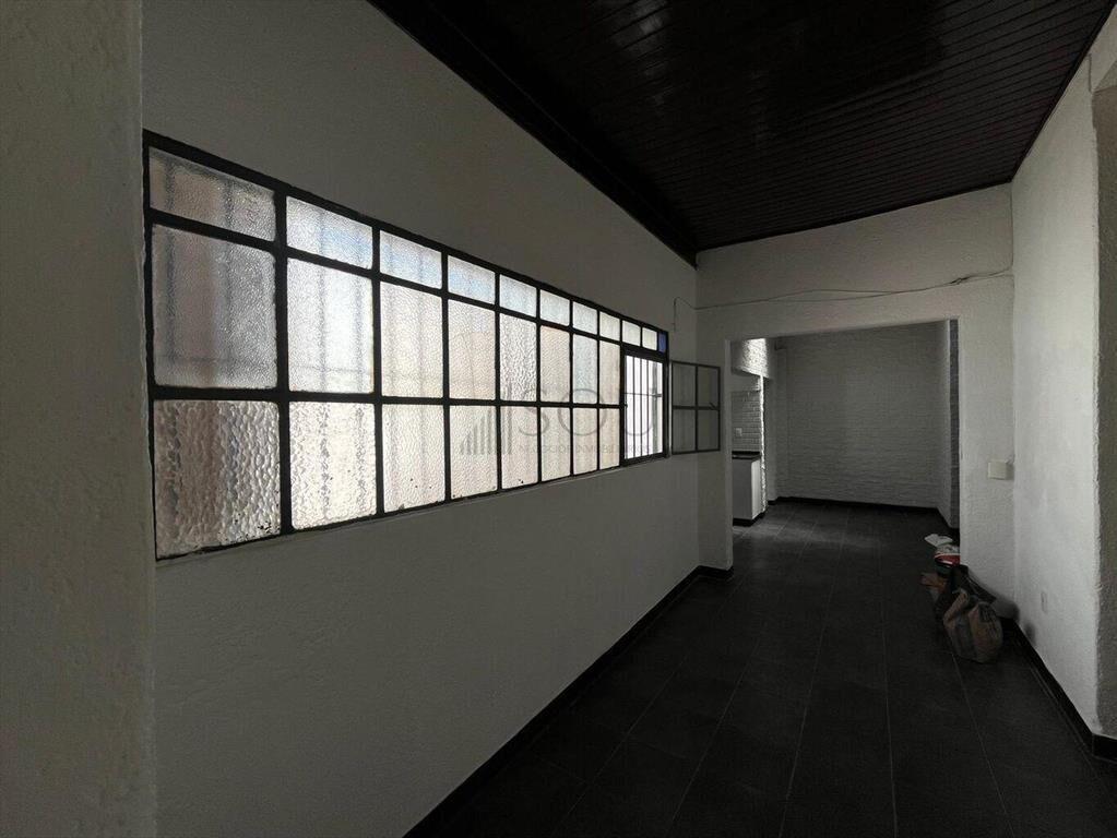 VENDE CASA 4 DORMITORIOS, PATIO CON PARRILLERO PASO MOLINO