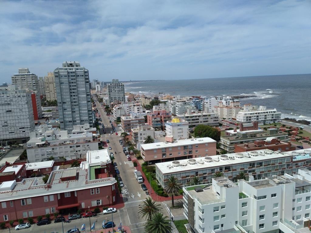 apartamento en zona de Peninsula  con hermosa a