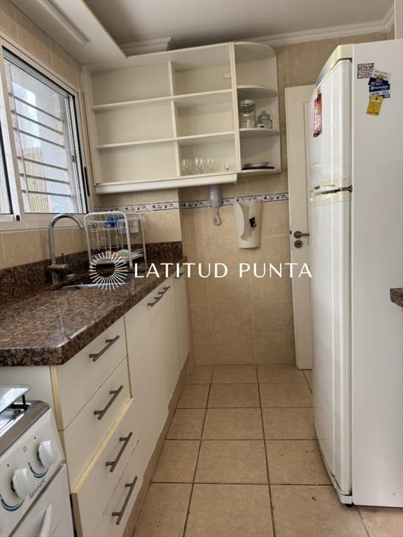 Apartamento en península con piscina propia, 3