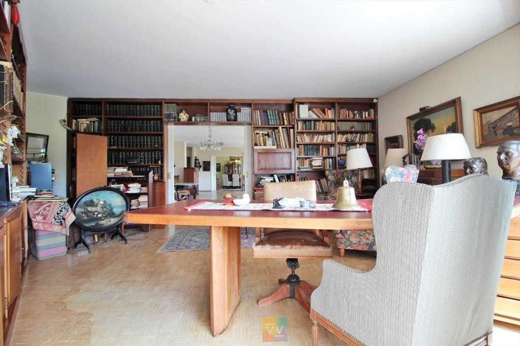 VENTA APARTAMENTO 3 DORMITORIOS Y SERVICIO POCITOS