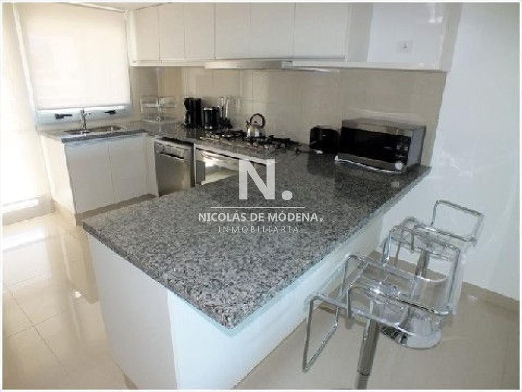 Venta Apartamento de 3 dormitorios en zona Brava,