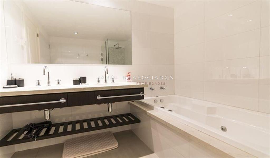 Apartamento en venta en Tiburón III, Punta del