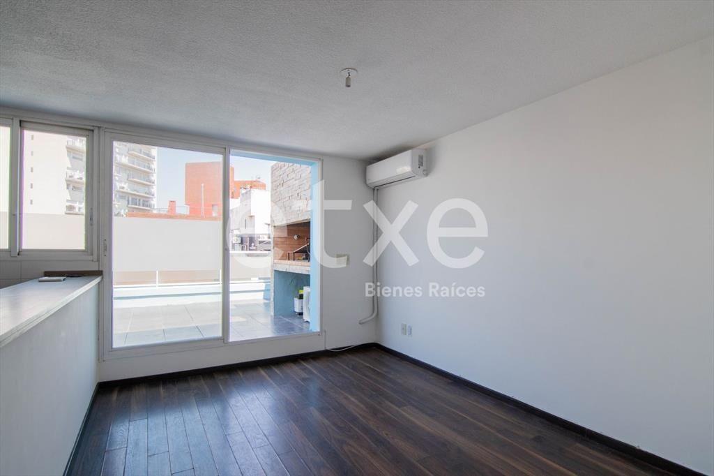 Venta con Renta Penthouse en Pocitos...