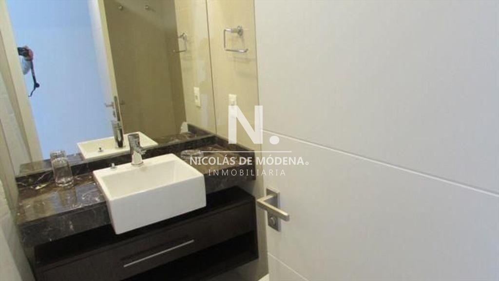 Venta de departamento de 3 dormitorios en Punta