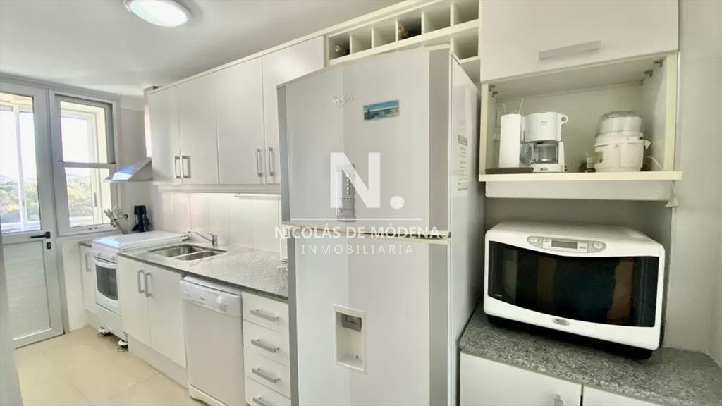 Departamento en venta de 3 dormitorios, Punta Del