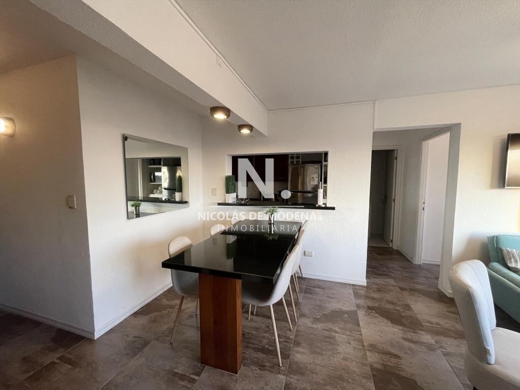 Vende apartamento en Punta del Este de 2