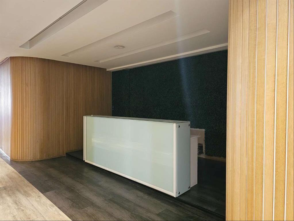 ALQUILER - OFICINA CORDON S/ AV. 18 DE JULIO - EDIFICIO COR
