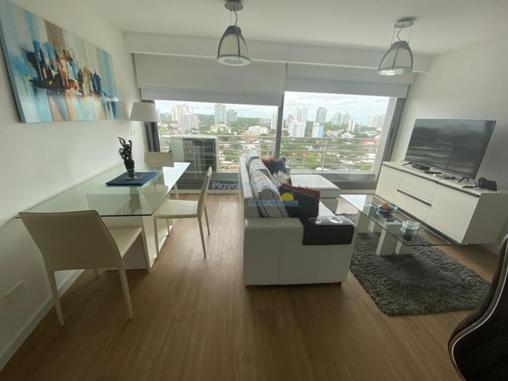 Apartamento de 2 dormitorios en Alexander , Punta