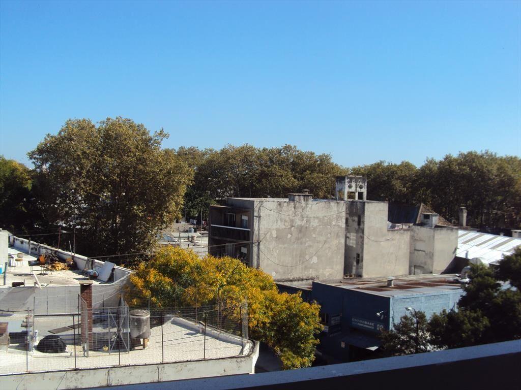 Oportunidad. En tres cruces apart 1 dorm al frente