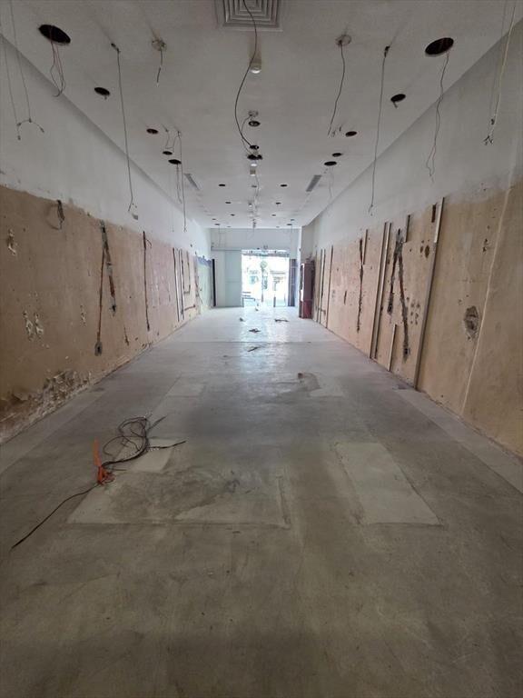 18 de Julio y Convención, 125 m2 , 5 mts de frente !!